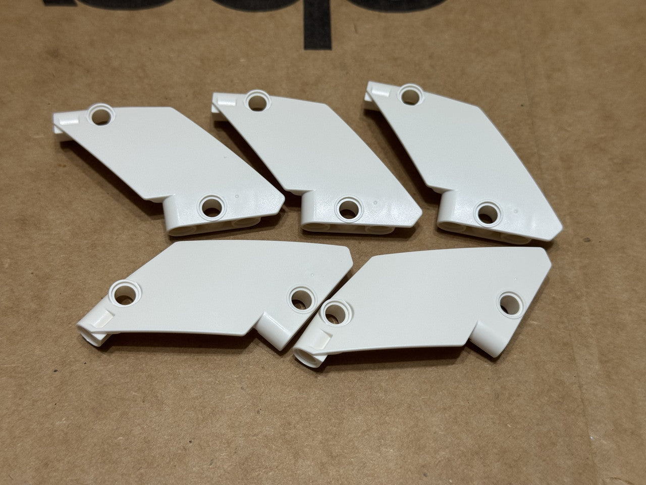 LEGO Parts - White Technic, Panel Curved #61 5 x 7 Tapered - No 80267 - QTY 5