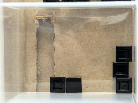 LEGO Parts - Black Tile 1 x 1 - No 3070 - QTY 5