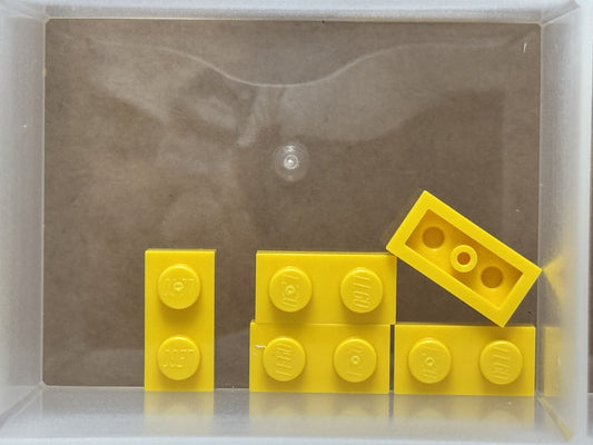 LEGO Parts - Yellow Plate 1 x 2 - No 3023 - QTY 5