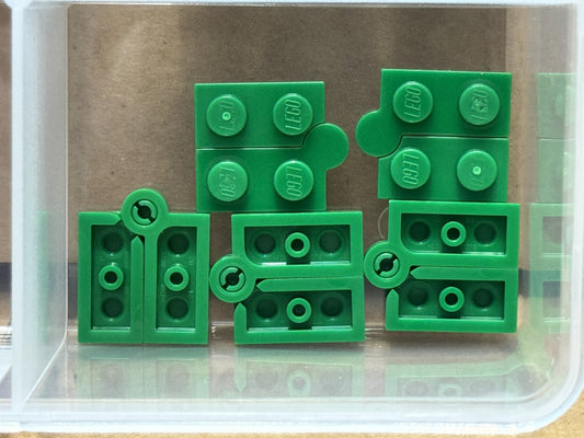 LEGO Parts - Green Hinge Plate 1 x 4 Swivel (2429 / 2430) - No 2429c01 - QTY 5