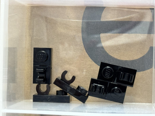 LEGO Parts - Black Plate 1 x 2 with Open O Clip on Top - No 44861 - QTY 5