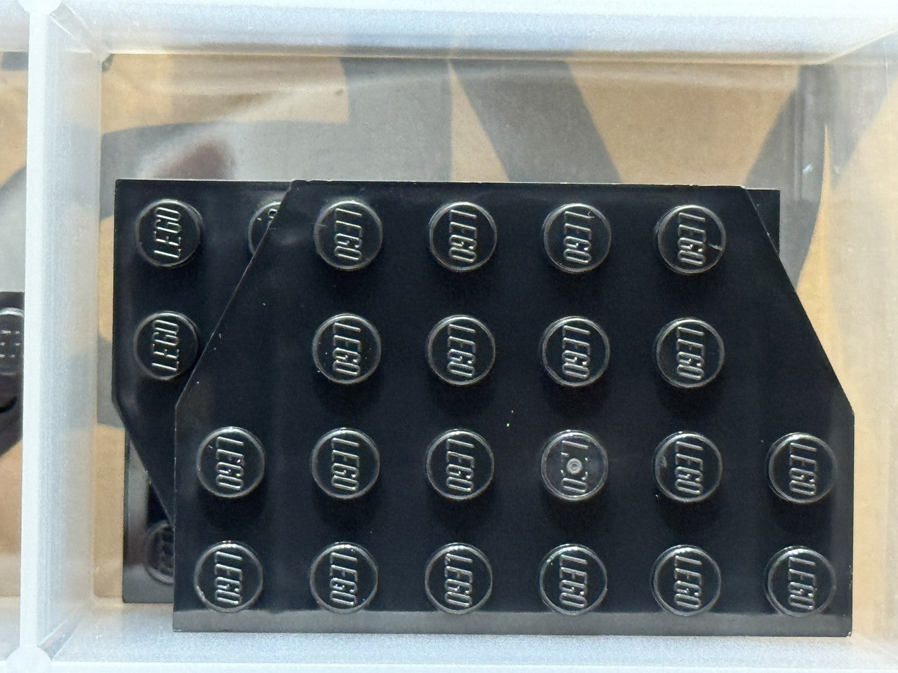 LEGO Parts - Black Wedge, Plate 4 x 6 Cut Corners - No 32059 - QTY 5
