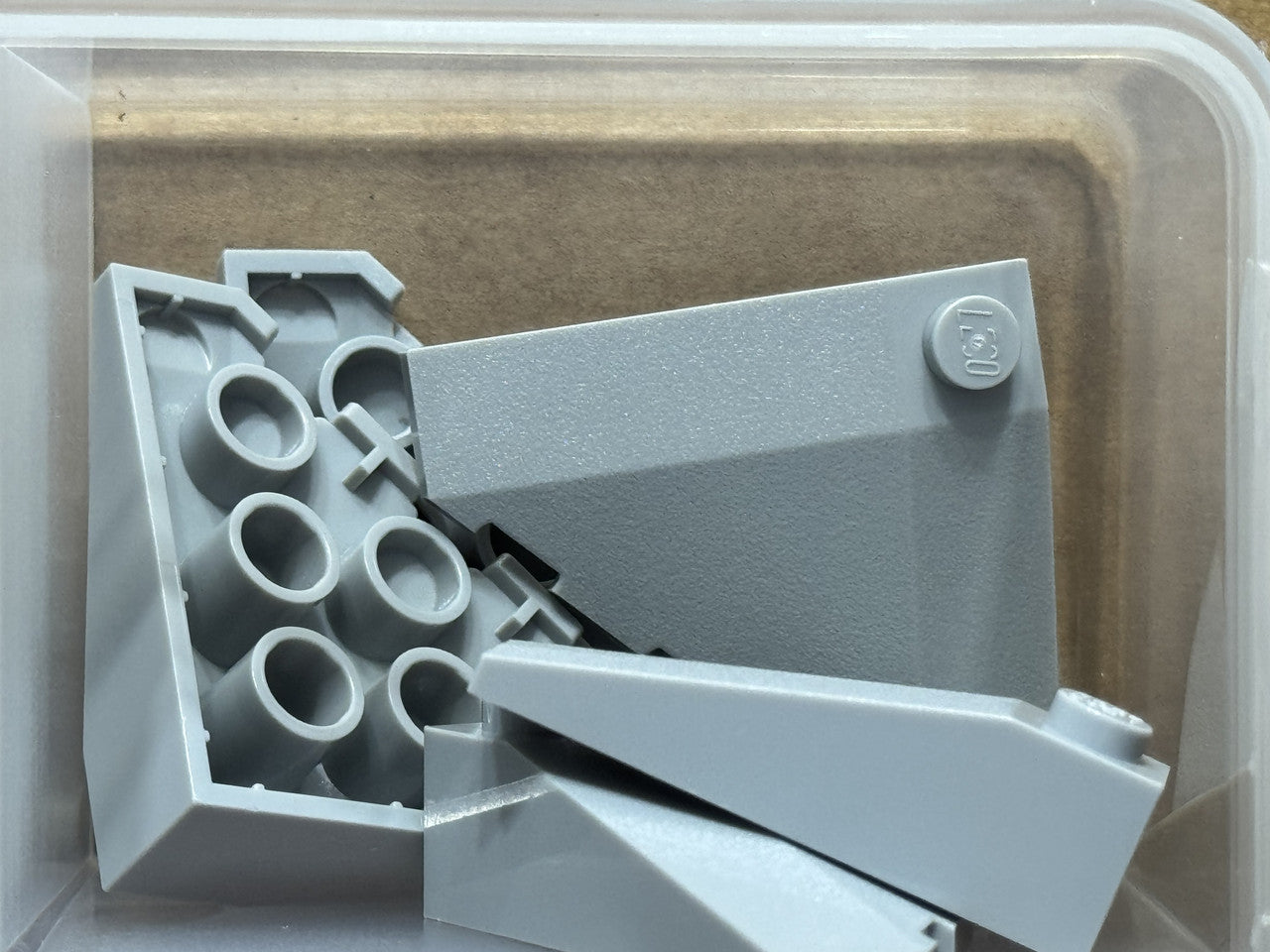 LEGO Parts - Light Bluish Gray Wedge 4 x 4 (Slope 18 Corner) - No 43708 - QTY 5