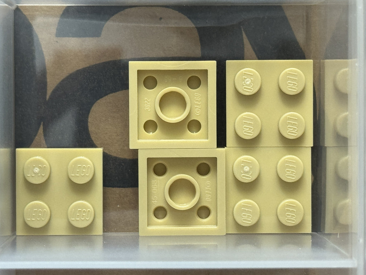 LEGO Parts - Tan Plate 2 x 2 - No 3022 - QTY 5