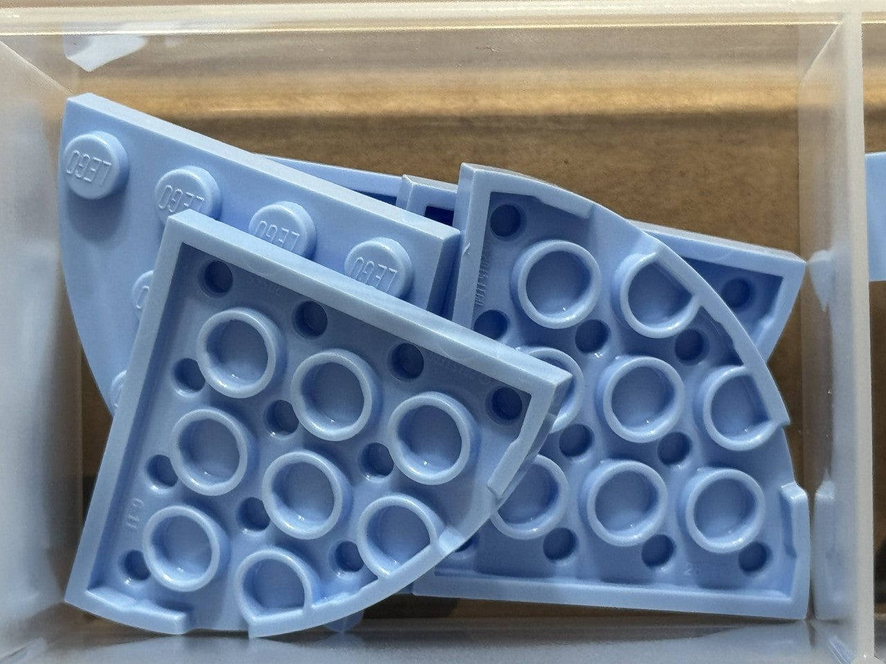 LEGO Parts - Bright Light Blue Plate, Round Corner 4 x 4 - No 30565 - QTY 5