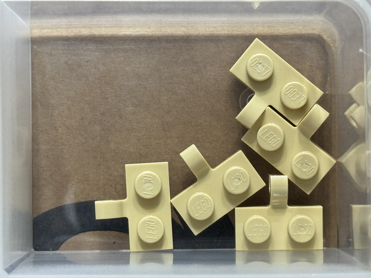 LEGO Parts - Tan Plate, Modified 1 x 2 with Clip on Side - No 11476 - QTY 5