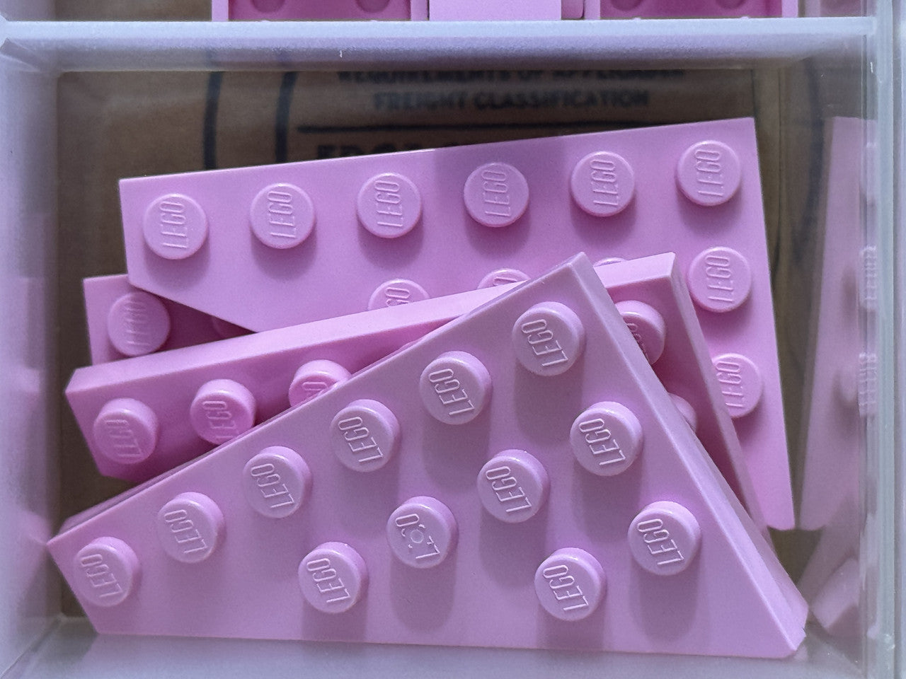 LEGO Parts - Bright Pink Wedge, Plate 6 x 4 Left - No 48208 - QTY 5