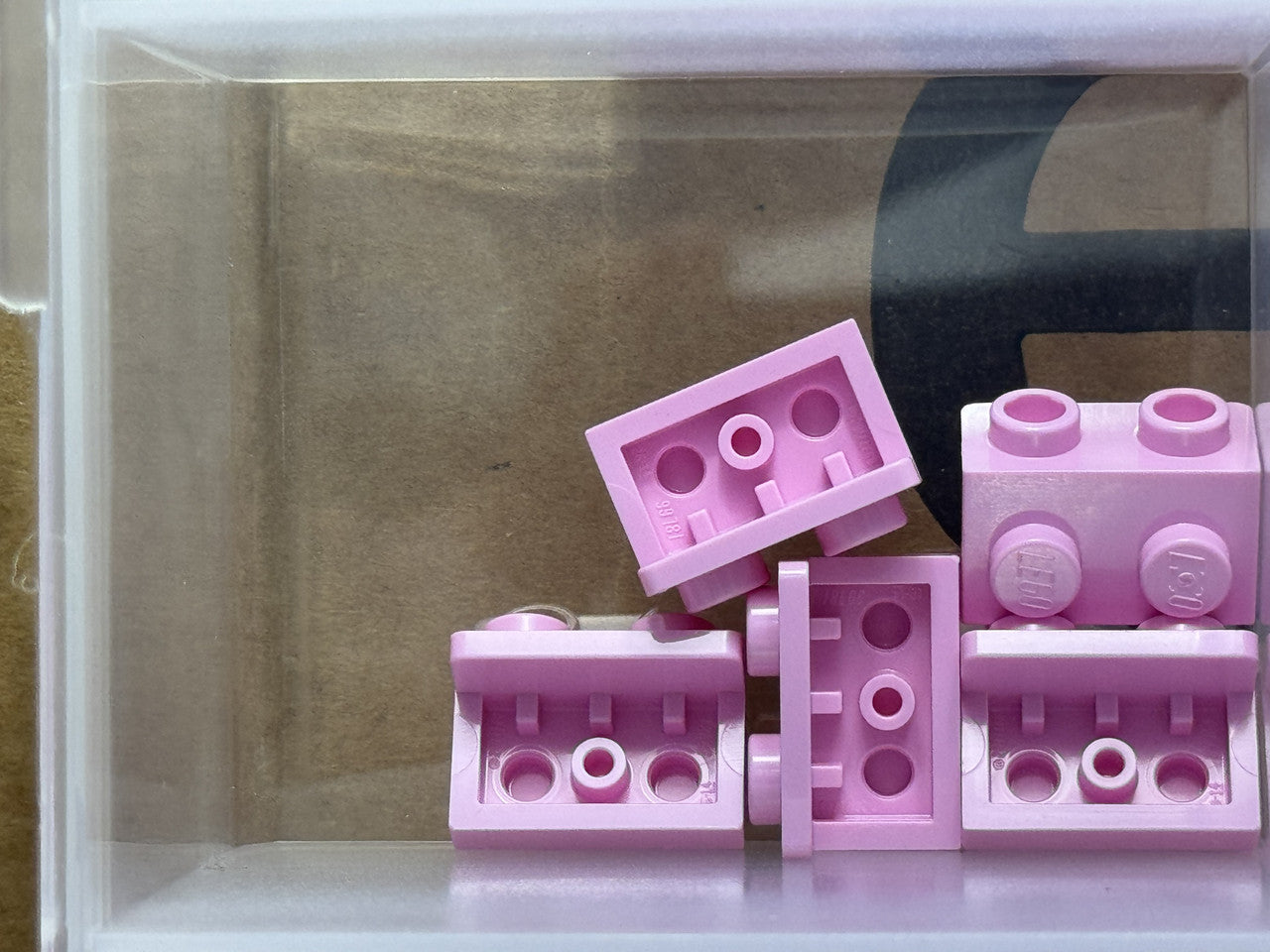LEGO Parts - Bright Pink Bracket 1 x 2 - 1 x 2 - No 99781 - QTY 5