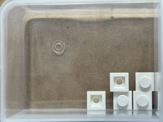 LEGO Parts - White Plate 1 x 1 - No 3024 - QTY 5