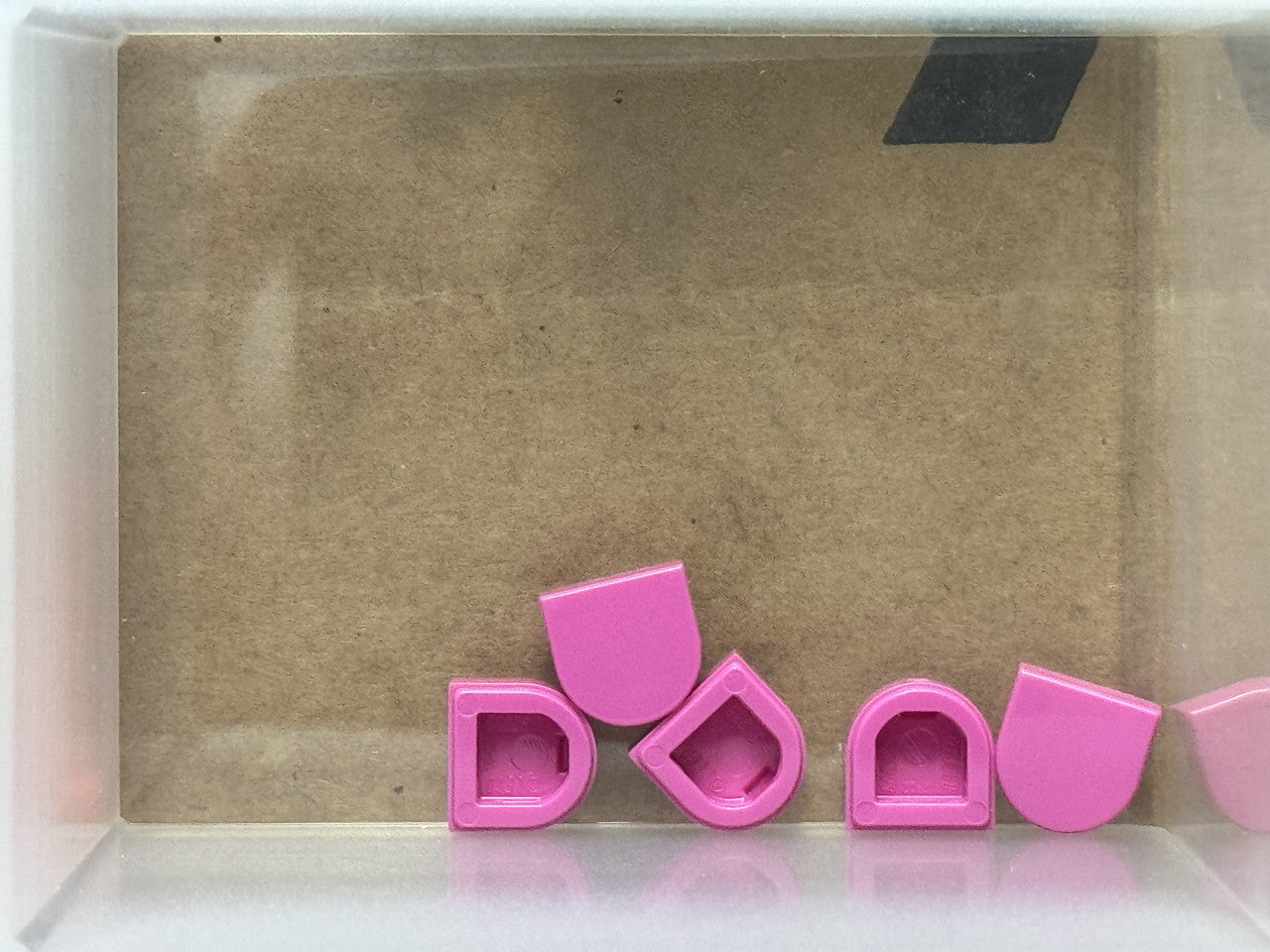 LEGO Parts - Dark Pink Tile, Round 1 x 1 Half Circle Extended - No 24246 - QTY 5