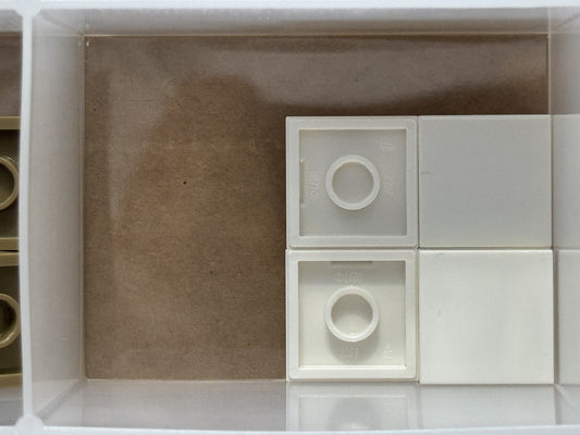 LEGO Parts - White Tile 2 x 2 - No 3068 - QTY 5