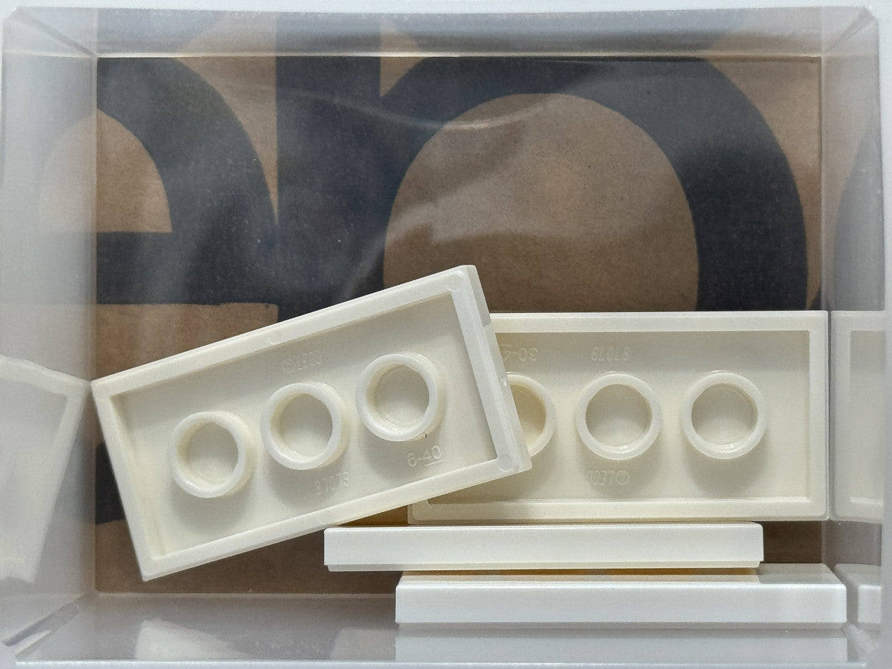 LEGO Parts - White Tile 2 x 4 - No 87079 - QTY 5