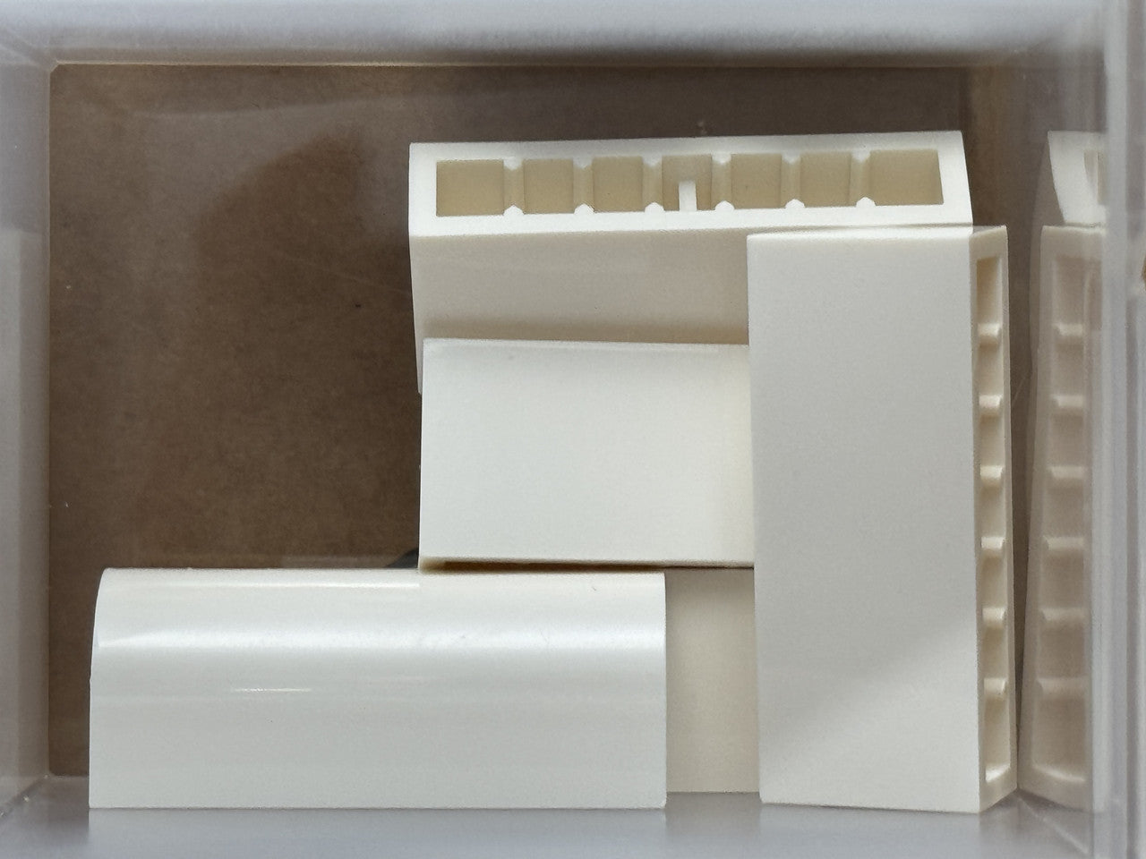LEGO Parts - White Slope, Curved 1 x 4 x 1 1/3 - No 6191 - QTY 5
