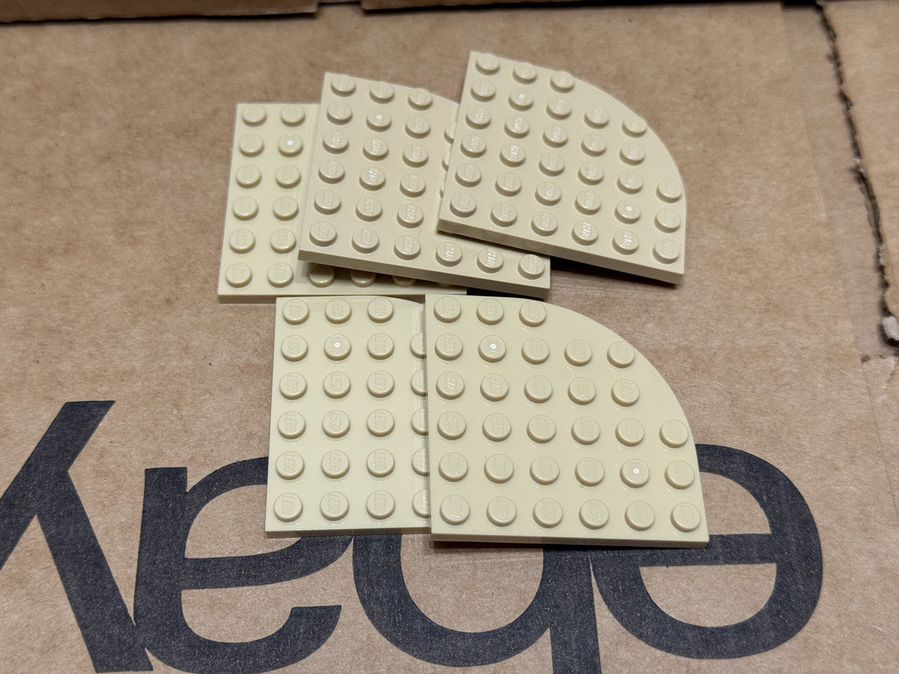 LEGO Parts - Tan Plate, Round Corner 6 x 6 - No 6003 - QTY 5