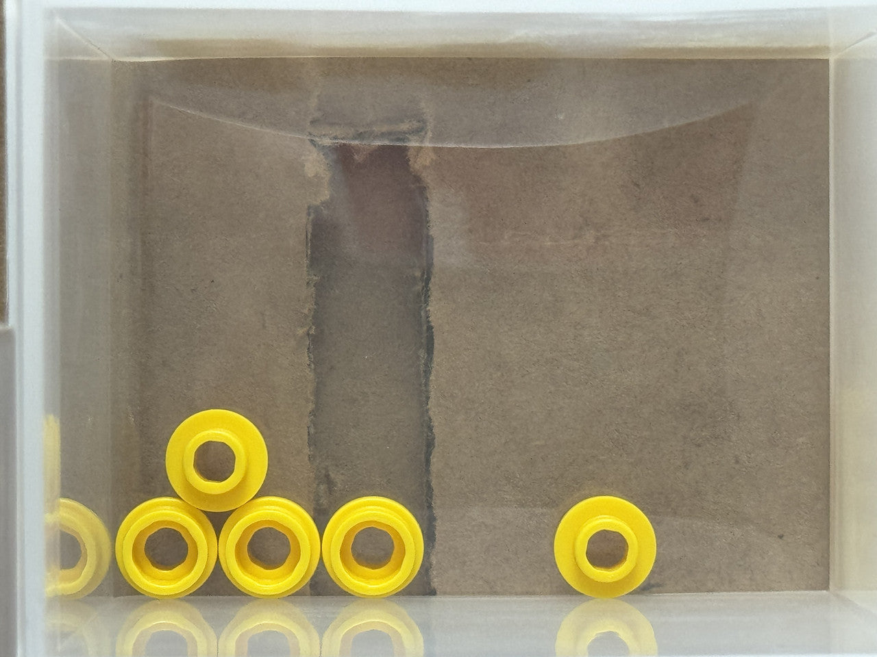 LEGO Parts - Yellow Plate, Round 1 x 1 with Open Stud - No 85861 - QTY 5