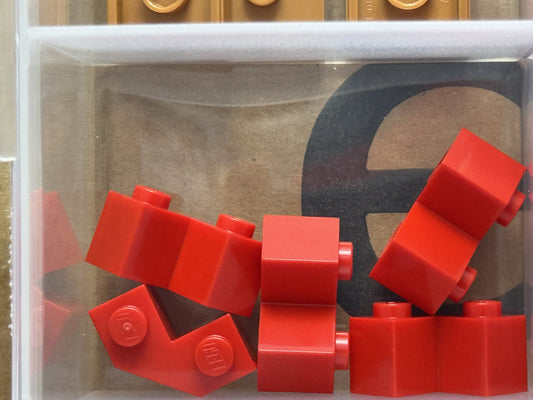 LEGO Parts - Red Brick, Modified Facet 2 x 2 - No 87620 - QTY 5