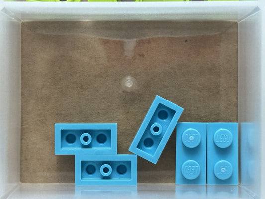 LEGO Parts - Medium Azure Plate 1 x 2 - No 3023 - QTY 5