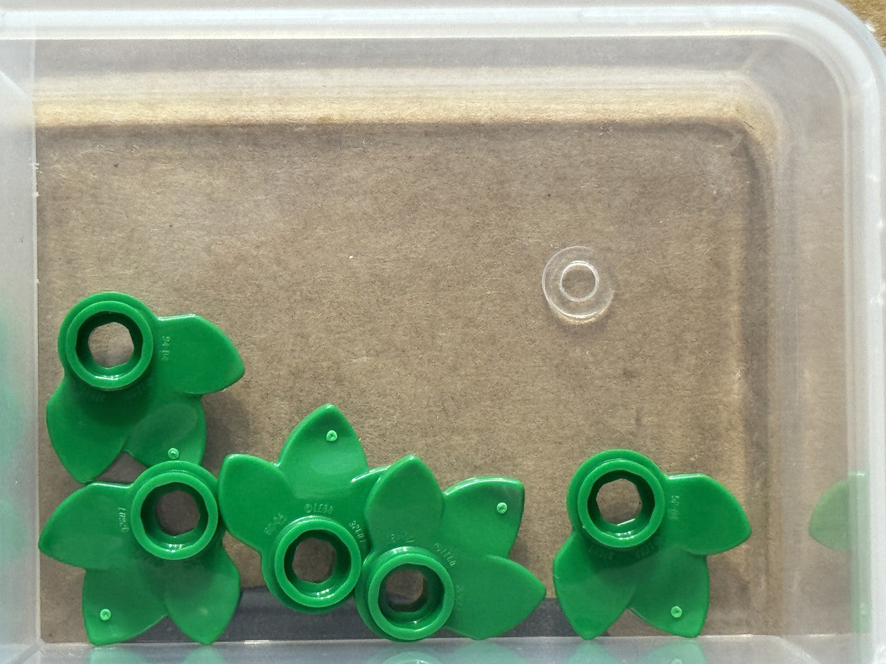LEGO Parts - Green Plant Plate, Round 1 x 1 3 Layered Leaves - No 32607 - QTY 5