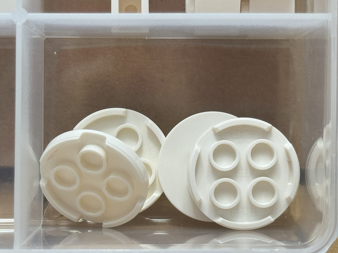 LEGO Parts - White Tile, Round 3 x 3 - No 67095 - QTY 5