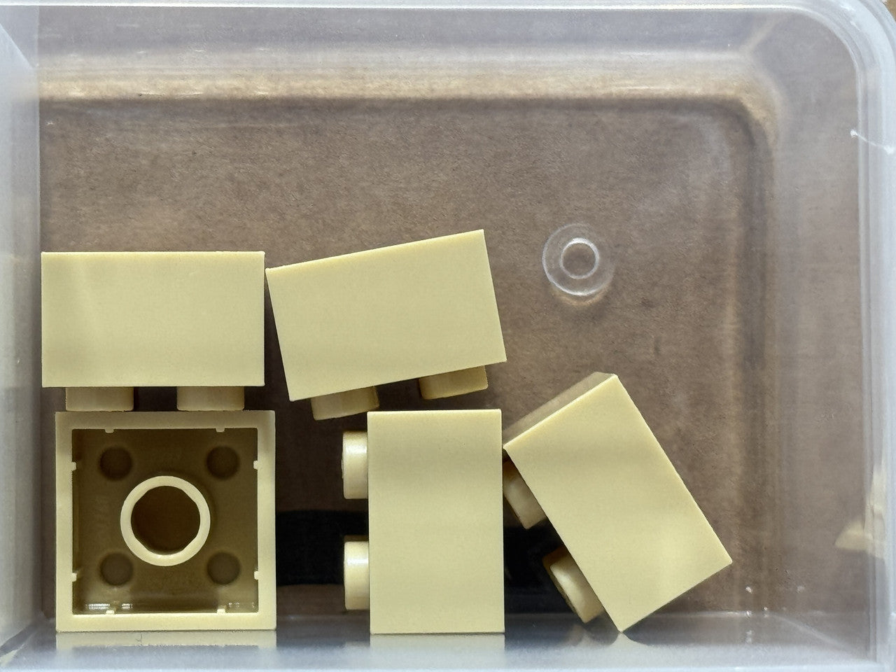 LEGO Parts - Tan Brick 2 x 2 - No 3003 - QTY 5