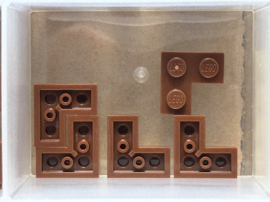 LEGO Parts - Reddish Brown Plate 2 x 2 Corner - No 2420 - QTY 5