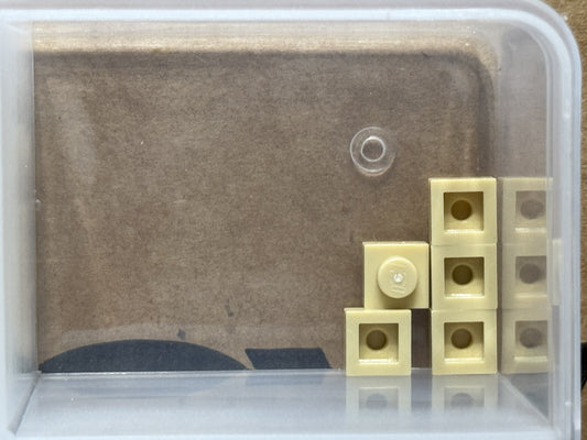 LEGO Parts - Tan Plate 1 x 1 - No 3024 - QTY 5