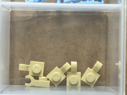 LEGO Parts - Tan Plate 1 x 1 with Open O Clip - No 61252 - QTY 5