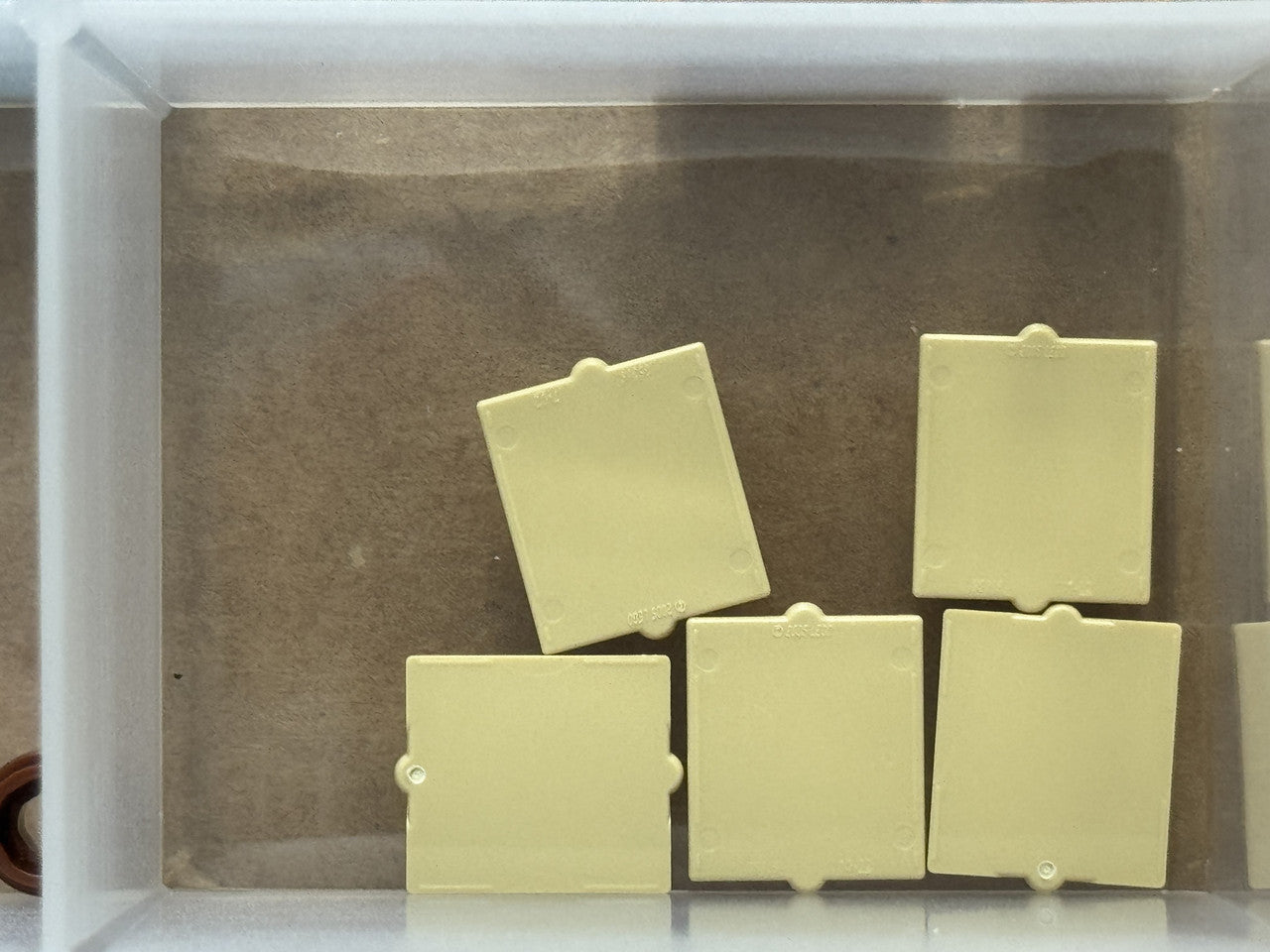 LEGO Parts - Tan Glass for Window 1 x 2 x 2 Flat Front - No 60601 - QTY 5