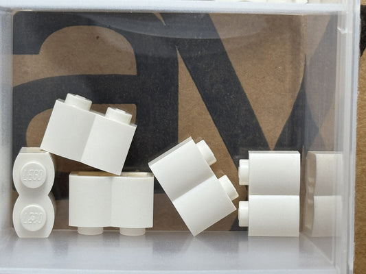 LEGO Parts - White Brick, Modified 1 x 2 with Log Profile - No 30136 - QTY 5