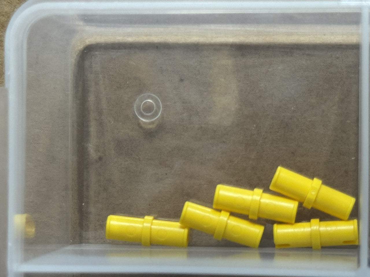 LEGO Parts - Yellow Technic, Pin without Friction Ridges - No 3673 - QTY 5