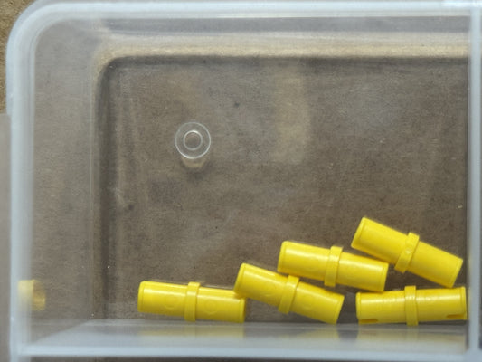 LEGO Parts - Yellow Technic, Pin without Friction Ridges - No 3673 - QTY 5
