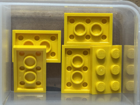 LEGO Parts - Yellow Plate 2 x 3 - No 3021 - QTY 5